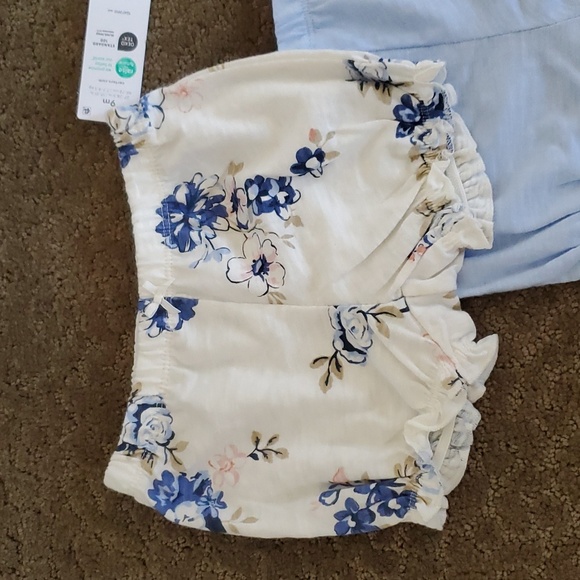 Baby Girls Carter's 2 pk Bloomer Bubble Style Shorts Size 9 12 18 24 months NWT - Picture 3 of 4